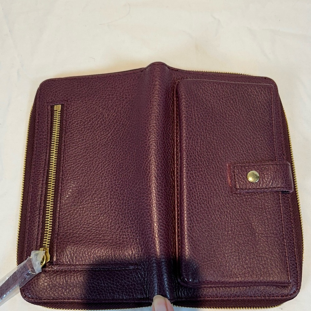 MARK & GRAHAM NWOT Wine Red Pebbled Leather Large Zip Around Wallet IPhone slot - Picture 6 of 16